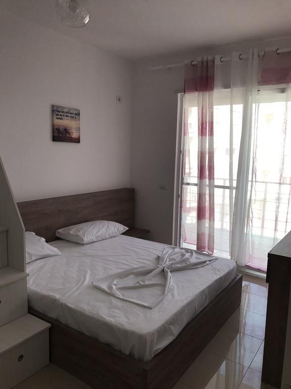 Viktoria'S Apartments Shëngjin Dış mekan fotoğraf