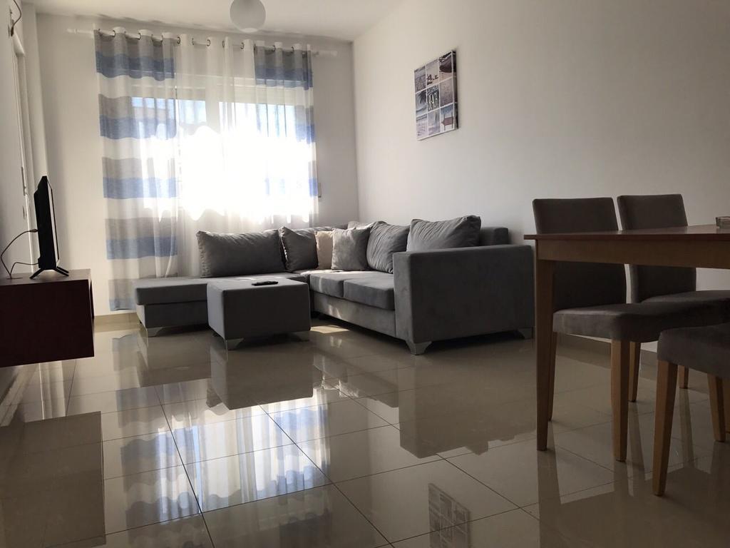 Viktoria'S Apartments Shëngjin Dış mekan fotoğraf