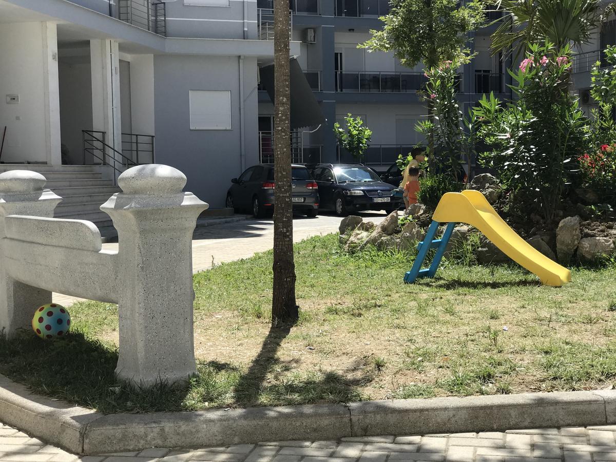 Viktoria'S Apartments Shëngjin Dış mekan fotoğraf